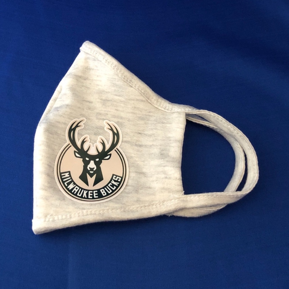 Double Layer Mask Bucks Logo - Picture 3 of 4
